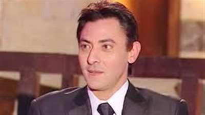 فتحي عبدالوهاب يتعاقد مع السبكي على «حرب كرموز»