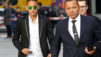 جلسة بين والد نيمار وزاهافي تقربه من ريـال مدريد