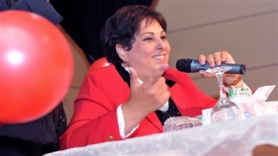 عزة هيكل: مصر الدولة الوحيدة التي تمنح طلابها إجازة ستة أشهر