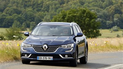 رينو تعرض سيارة R110 في بريطانيا