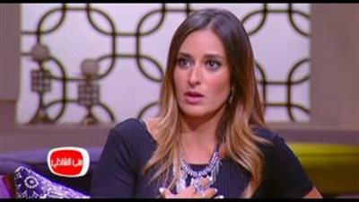 بالفيديو.. أمينة خليل تكشف عن مواصفات فتى أحلامها