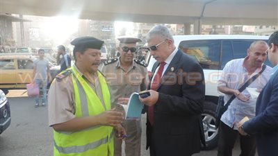 بالصور.. مدير أمن الغربية يوجه بتسيير الحركة المرورية بالمحلة