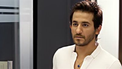 أحمد حلمي ينتهي من تصوير 