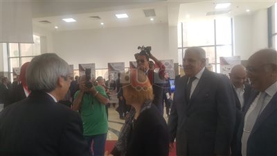 وصول إبراهيم محلب ومحافظ الإسكندرية إلى الجامعة المصرية اليابانية