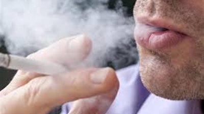 الإفطارعلى النيكوتين يصيب الصائم بـ 7 أمراض خطيرة