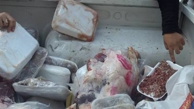 ضبط لحوم مذبوحة خارج المجازر المرخصة في حلوان (صور)