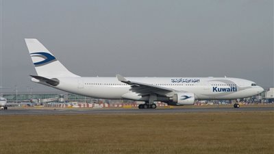 تأخر إقلاع رحلة الكويت ٣ ساعات بسبب سوء الطقس