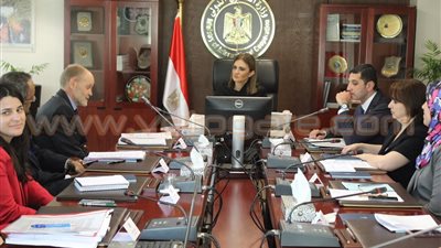 بنك الاستثمار يدرس تقديم 500 مليون يورو لدعم المشروعات الصغيرة