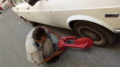 مرور الغربية تكثف حملاتها لضبط المخالفين بشوارع طنطا (صور)