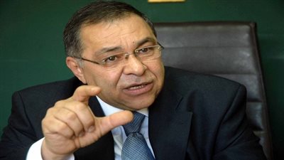 صفوت النحاس: قانون 47 فتح باب تعيين الأقارب بالجهاز الإداري