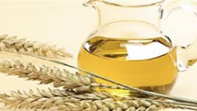 سنفرة زيت جنين القمح لترطيب بشرتك