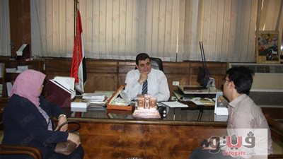 رئيس دار الكتب يكرم الفائز عالميًا في مجال توليد الطاقة