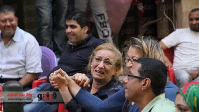 بالصور.. دموع 