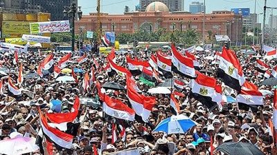 مدير إدارة المرور: مداخل ميدان التحرير مازالت مغلقة