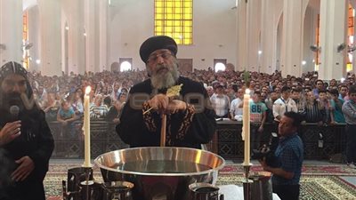 بالصور .. البابا يصلي الجناز بدير الأنبا بيشوي ويحث الأقباط على التوبة