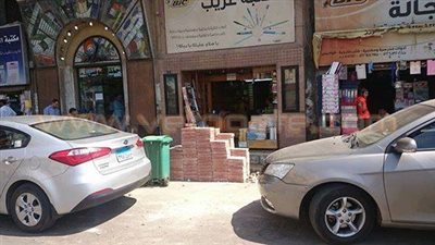 بالصور.. بدء تبليط منطقة الفجالة ضمن خطة تطويرها