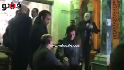 بالفيديو.. خالد محمود وأحمد سلامة يقدمان العزاء في والد كرارة