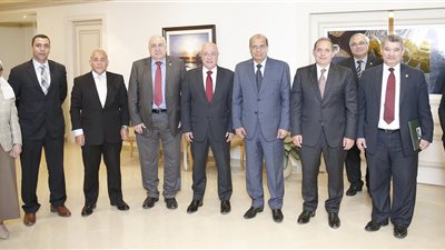 «الأهلي المصري» يتعاقد مع الهيئة العربية للتصنيع لتوريد لمبات ليد للبنك