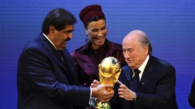 ديلي ميل: قطر دفعت 100 مليون رشوة لـ«بلاتر» لتنظيم مونديال 2022