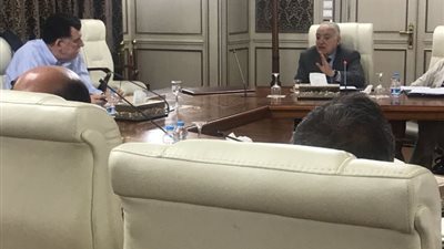 المبعوث الأممي يهدد الليبيين بتدخل دولي لحماية طرابلس (صور)