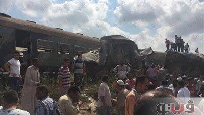 تفاصيل حادث تصادم قطاري الإسكندرية.. مصدر: القطاران تصادما من الخلف.. الصحة: 20 حالة وفاة و88 مصابا.. طوارئ بالمستشفيات.. السيسي ورئيس الوزراء يتابعان تطورات الحادث