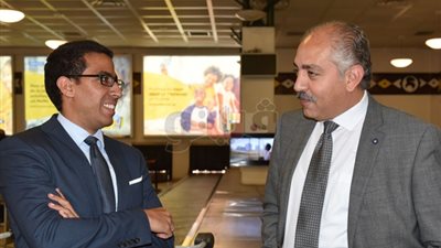 العامري والقنصل المصري بغينيا يحضران مران الأهلي