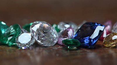 اختاري حجرك الكريم ومعدنك النفيس حسب حالتك الصحية