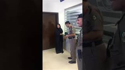 السعودية تبدأ إصدار رخص القيادة للنساء (فيديو وصور)