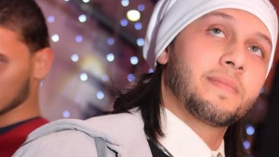 عازف الأورج «عبد السلام» يتراجع عن قرار اعتزاله بأمر الجمهور