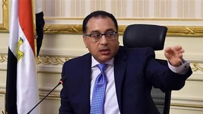 تفاصيل الاجتماع الأسبوعي للحكومة.. رئيس الوزراء: حظر سير النقل على الدائرى يخفف الضغط المرورى بنحو 35%.. مشروعات الطرق رفعت تصنيفنا في تقارير التنافسية العالمية.. وآلية جديدة للتعامل مع الدين