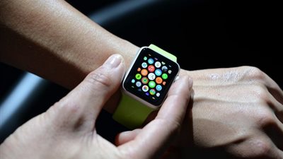 «أبل» تفرض شروطا جديدة على مطوري تطبيقات ساعتها الذكية