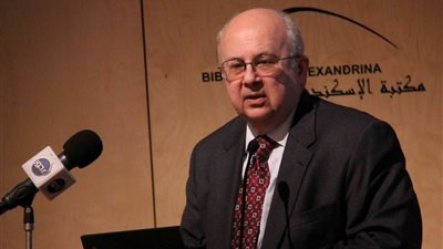 إسماعيل سراج: معرض الإسكندرية ساحة لالتقاء الكتاب والمثقفين