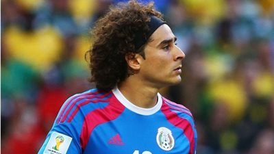 حارس المكسيك: قدمت أفضل مباراة في مسيرتي أمام البرازيل