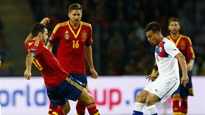الليلة.. إسبانيا تبحث عن غسل أحزانها أمام تشيلي في المونديال