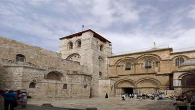 رحلات الأقباط لـ«قبر المسيح» أسبوع للآلام ونور الفرح.. «تقرير»