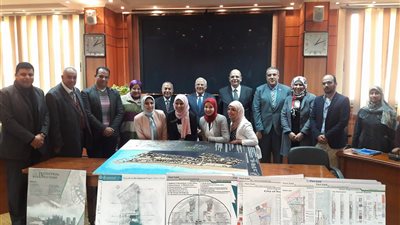 محافظ بورسعيد يستقبل طلاب الأكاديمية البحرية (صور)