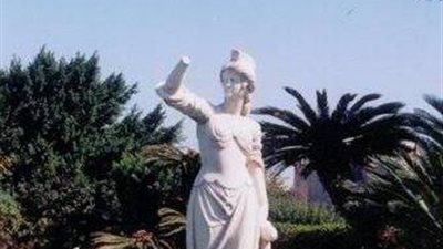 الآثار: تمثال حديقة أنطونيادس ليس أثريا