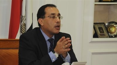 وزير الإسكان يستعرض المشروعات الخدمية بالصعيد.. مصطفى مدبولي: محطة مياه السلام بسوهاج تخدم 350 ألف نسمة.. تنفيذ 119 ألف وحدة سكنية بتكلفة 24 مليار جنيه..58 مليار جنيه استثمارات التنمية بمحافظات الجنوب