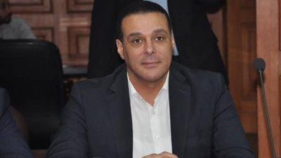 أزمة في لجنة الحكام بسبب «فلوس بوساكا»