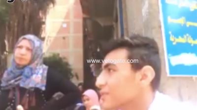 أمن مدرسة الخصوص يرفض دخول طالب تعرض لحادث إلى الامتحان (فيديو)