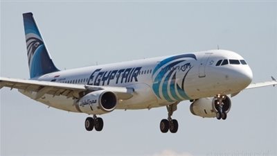 «مصر للطيران» تطرح 35% تخفيضا على أسعار عمرتي رجب وشعبان