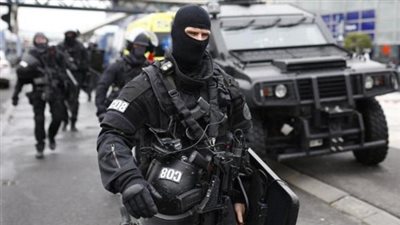 إطلاق نار واحتجاز رهائن في متجر بجنوب فرنسا