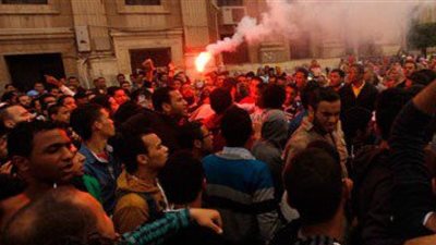 اشتباكات بالشماريخ بين سائقى الميكروباص والتوك توك أمام محطة عين حلوان