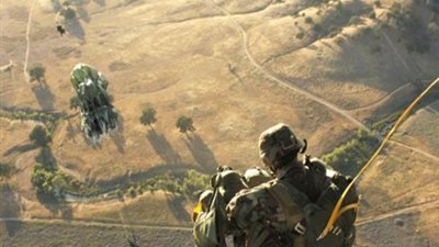 مقتل 8 من تنظيم داعش في إنزال جوي أمريكي بريف الرقة