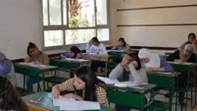 ضبط طالبة حاولت الهرب بورقة إجابة مادة الإحصاء ببنها