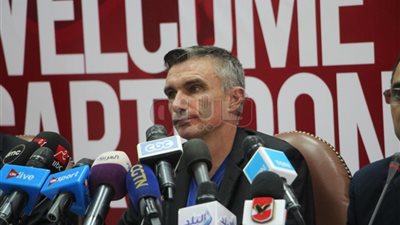 كارتيرون يعقد مؤتمرا صحفيا للحديث عن لقاء هورويا