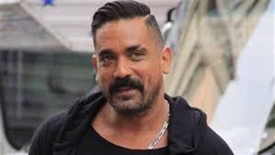 أمير كرارة يكشف حقيقة توتر علاقته بأحمد عز