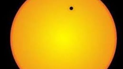 «البحوث الفلكية»: عبور كوكب عطارد أمام الشمس.. 9 مايو