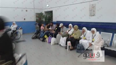 الحجر الصحي بالمطار يواصل حملة التوعية للحجاج.. مدحت قنديل: توزيع كتيب إرشادات للوقاية من الأمراض والفيروسات.. تسليم 21 ماسكا على ضيوف الرحمن.. والدفع بـ50 طبيبا إضافيا خلال موسم الحج