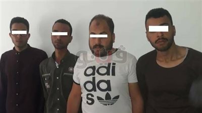 3 أشقاء وسائق يسرقون 5 ملايين جنيه من مدير شركة في بورسعيد